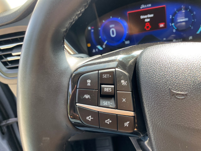 Used 2022 Ford Escape Titanium w/ Class II Trailer Tow Package AWD/4WD image 32