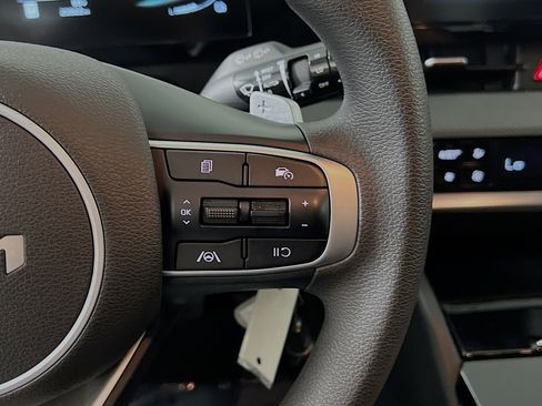 Used 2023 Kia Sportage LX image 20