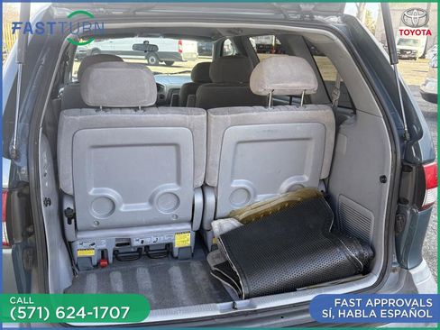 Used 2002 Toyota Sienna LE image 13