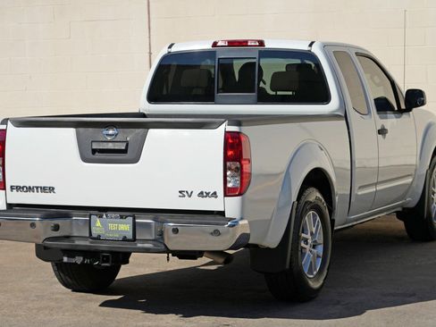Used 2017 Nissan Frontier SV w/ SV Value Truck Package AWD/4WD image 40