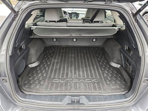 Used 2024 Subaru Outback Limited image 28