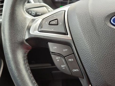 Used 2024 Ford Edge Titanium image 28