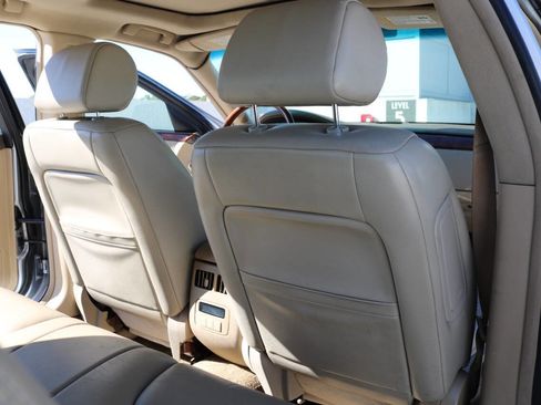 Used 2006 Cadillac DTS Performance image 46