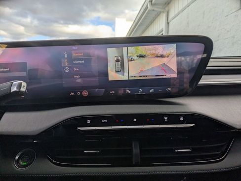 New 2026 Buick Enclave Sport Touring w/ Power Package image 18