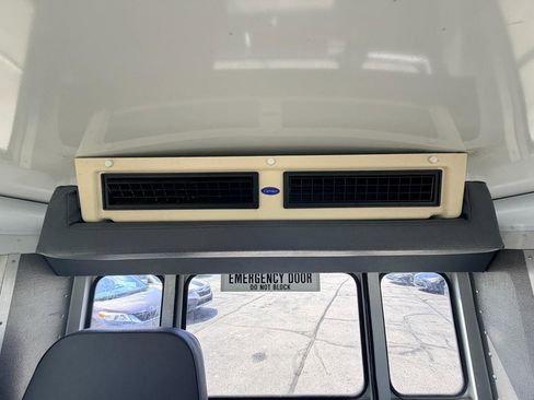 Used 2006 Chevrolet Express 3500 w/ School Bus Package image 17