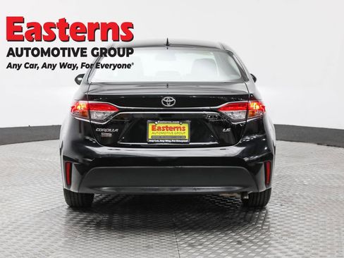 Used 2023 Toyota Corolla LE image 6