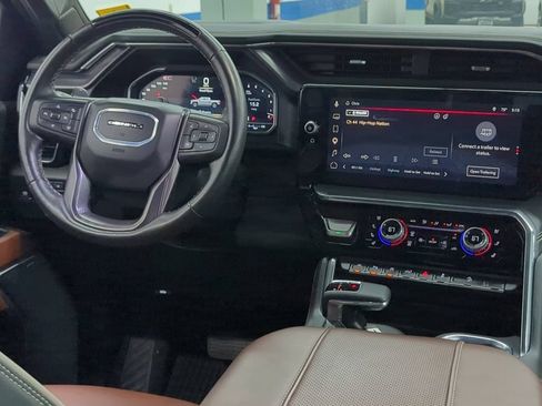 Used 2025 GMC Sierra 1500 Denali Ultimate AWD/4WD image 36