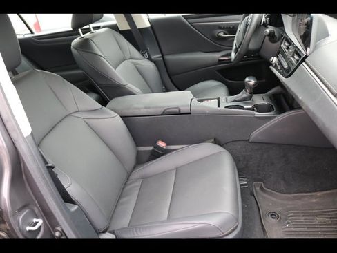 Used 2023 Lexus ES 250 w/ Premium Package image 6
