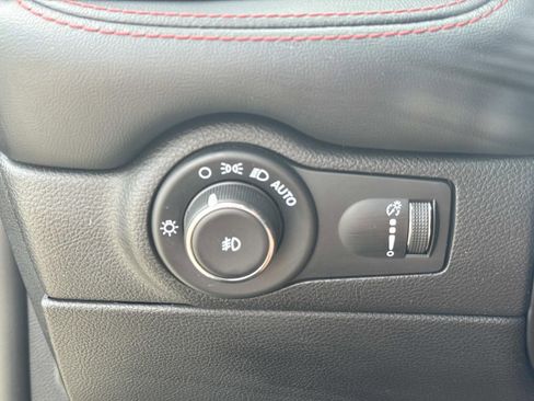 Used 2023 Dodge Durango GT image 21