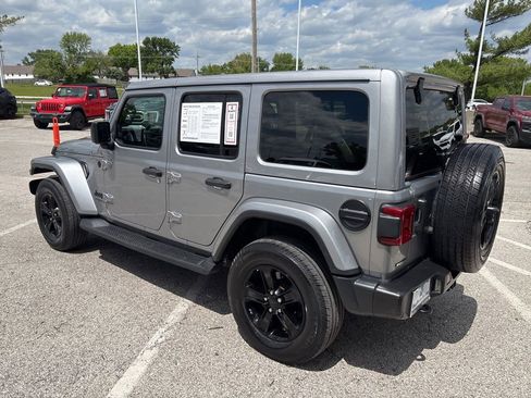 Used 2020 Jeep Wrangler Unlimited Sahara AWD/4WD image 20