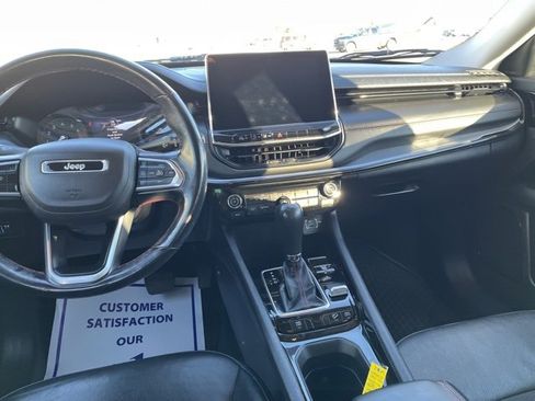 Used 2022 Jeep Compass Trailhawk w/ Trailhawk Convenience Group image 11