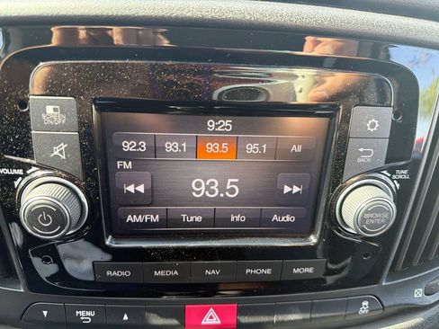 Used 2022 RAM ProMaster City Tradesman FWD image 12
