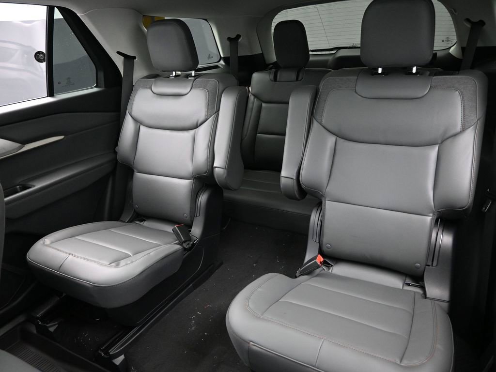 New 2026 Ford Explorer Active w/ Active Comfort Package AWD/4WD image 19