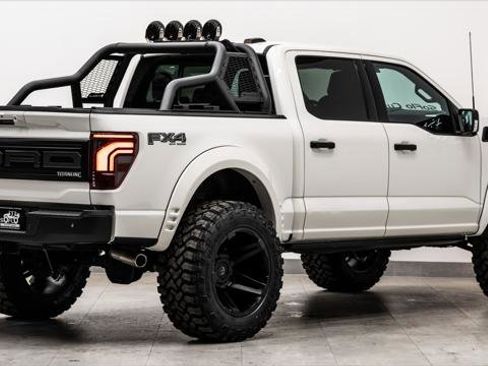 Used 2024 Ford F150 Lariat w/ FX4 Off-Road Package image 7