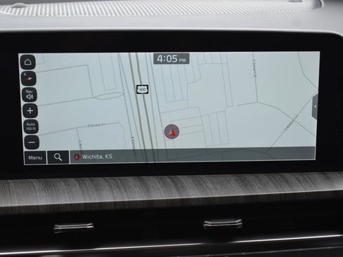 Used 2025 Kia Telluride EX w/ EX Captain's Chair Package FWD image 5