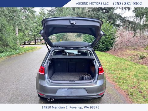 Used 2015 Volkswagen Golf TDI S image 16