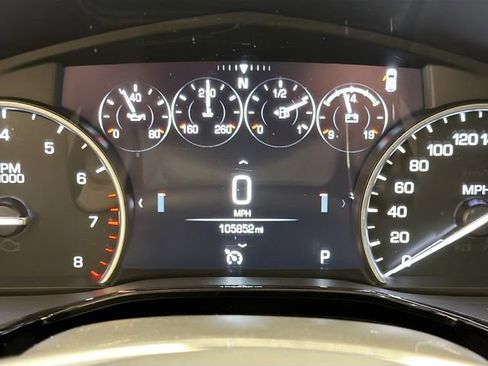 Used 2018 Cadillac XT5 Platinum w/ Driver Assist Package image 10