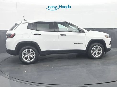 Used 2024 Jeep Compass Sport AWD/4WD image 8