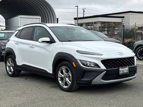 Used 2023 Hyundai Kona SEL w/ Cargo Package AWD/4WD image 2