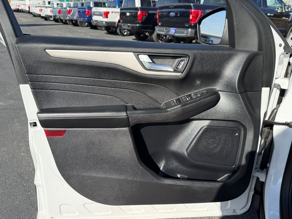 Used 2021 Ford Escape SE FWD image 10