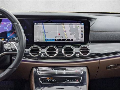 Used 2021 Mercedes-Benz E 350 Sedan image 16
