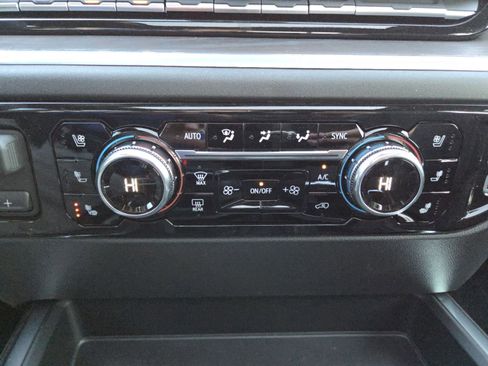 New 2026 GMC Sierra 1500 SLT w/ SLT Premium Plus Package image 35