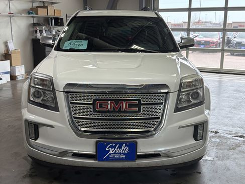 Used 2017 GMC Terrain Denali FWD image 2