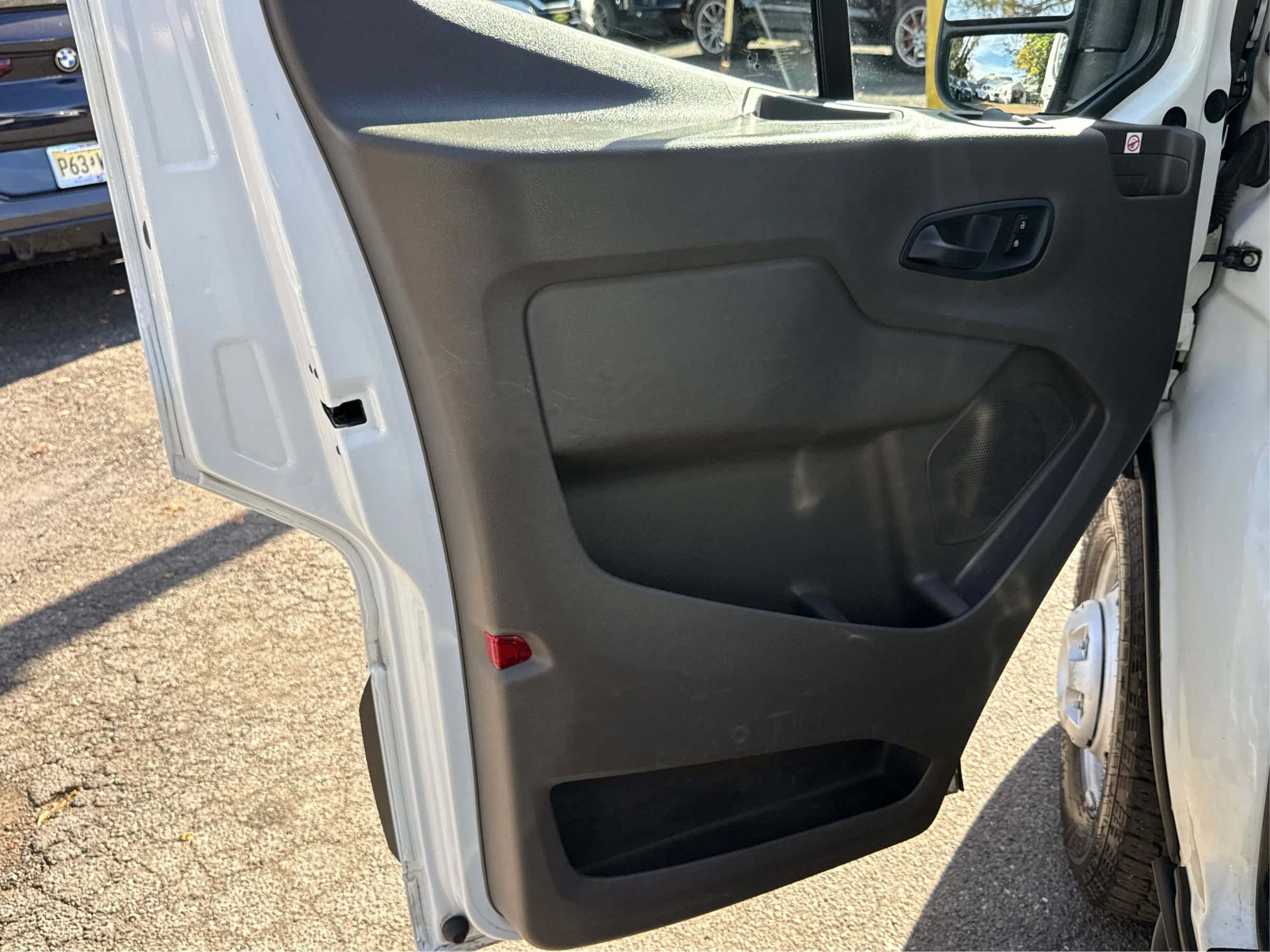Used 2020 Ford Transit 250 Medium Roof AWD image 17