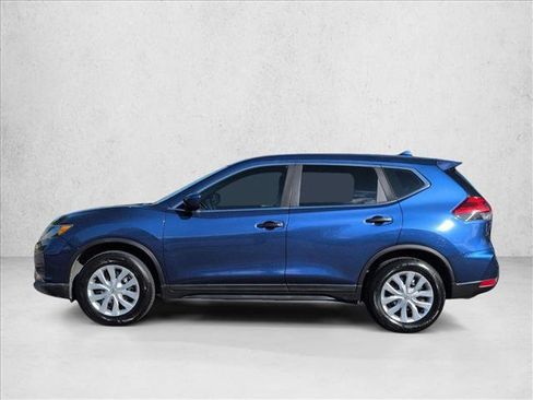 Used 2017 Nissan Rogue S image 9
