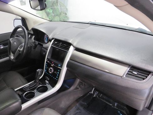 Used 2012 Ford Edge Sport w/ Driver Entry Pkg FWD image 9