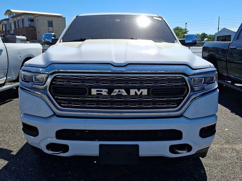 Used 2023 RAM 1500 Limited AWD/4WD image 2