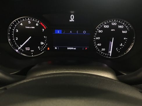 Used 2020 Cadillac XT4 Premium Luxury image 2