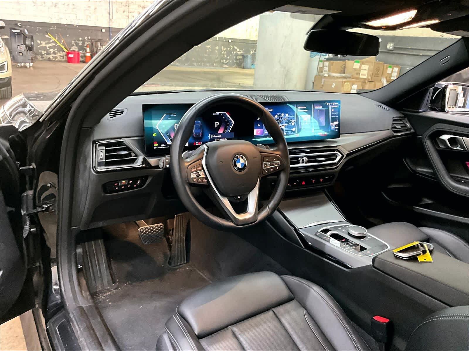 Used 2023 BMW 230i Coupe w/ Convenience Package RWD image 16