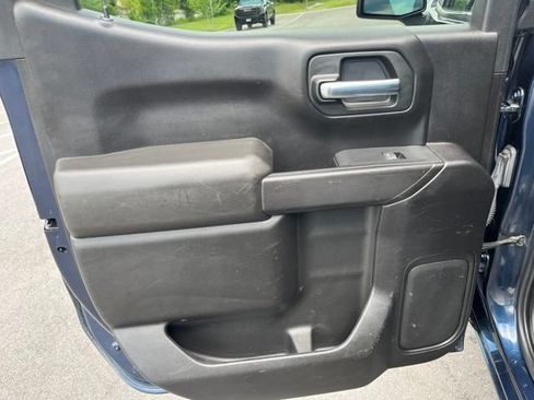 Used 2022 Chevrolet Silverado 1500 Custom AWD/4WD image 14