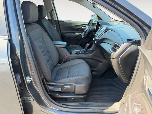 Used 2021 Chevrolet Equinox LT AWD/4WD image 24
