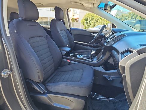 Used 2015 Ford Edge SEL image 10