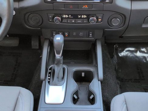 Certified 2022 Nissan Frontier SV RWD image 19