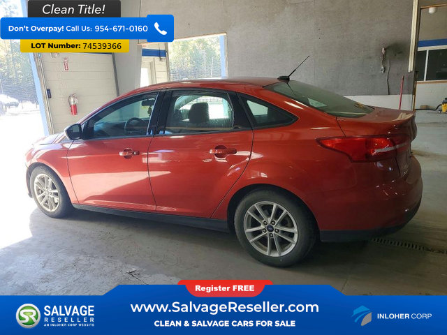Used 2018 Ford Focus SE w/ Cold Weather Package FWD image 3