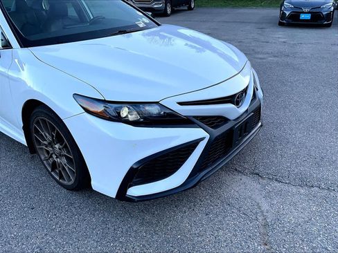 Used 2023 Toyota Camry SE FWD image 5