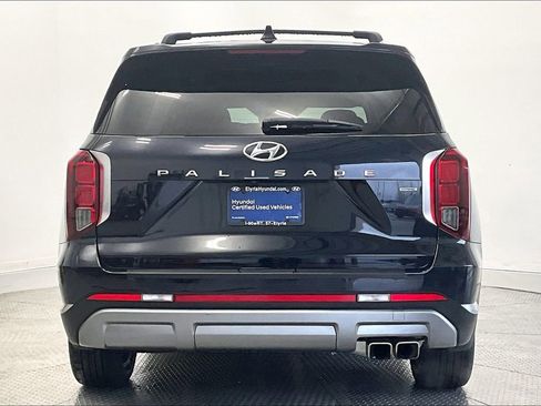 Used 2023 Hyundai Palisade Limited image 4
