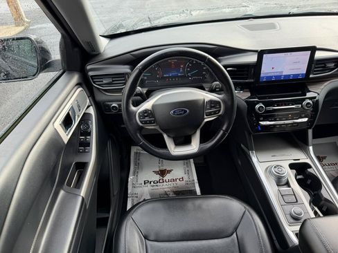 Used 2021 Ford Explorer Limited AWD/4WD image 16