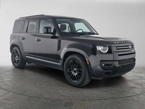 Used 2023 Land Rover Defender 110 S AWD/4WD image 7