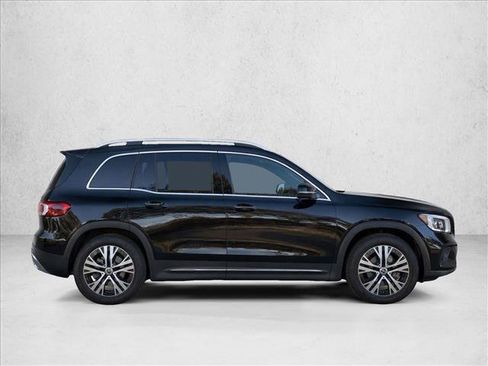 Used 2026 Mercedes-Benz GLB 250 image 8