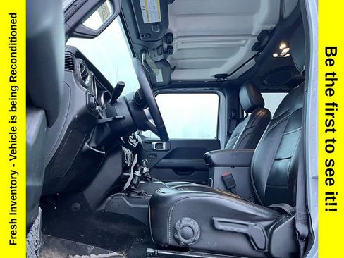 Used 2022 Jeep Wrangler Unlimited Sahara w/ Cold Weather Group image 9
