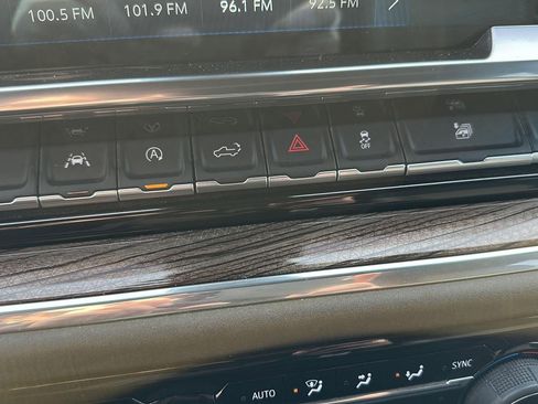 Used 2025 Chevrolet Silverado 1500 LT w/ Work Truck Package image 31