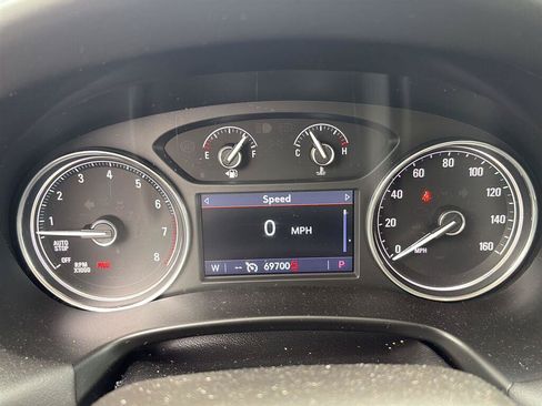 Used 2021 Buick Enclave Essence AWD/4WD image 15