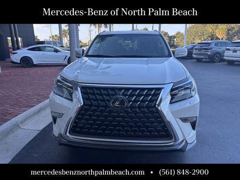 Used 2022 Lexus GX 460 Luxury w/ Sport Design Package image 2