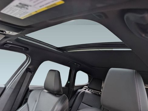 Certified 2025 BMW X1 xDrive28i image 15