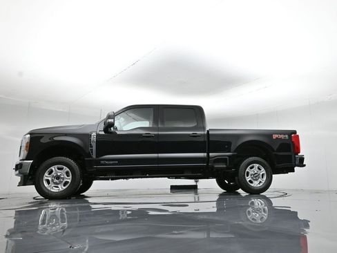 New 2026 Ford F250 XLT w/ FX4 Off-Road Package image 7