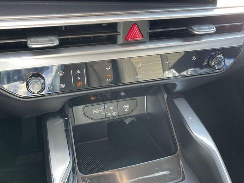 New 2026 Kia Sorento LX FWD image 16